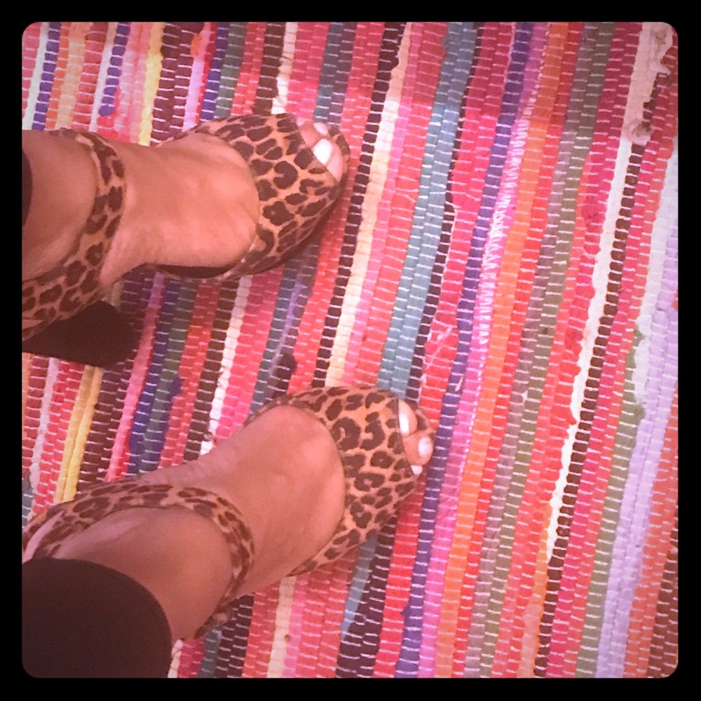 Cheetah print platform sandals